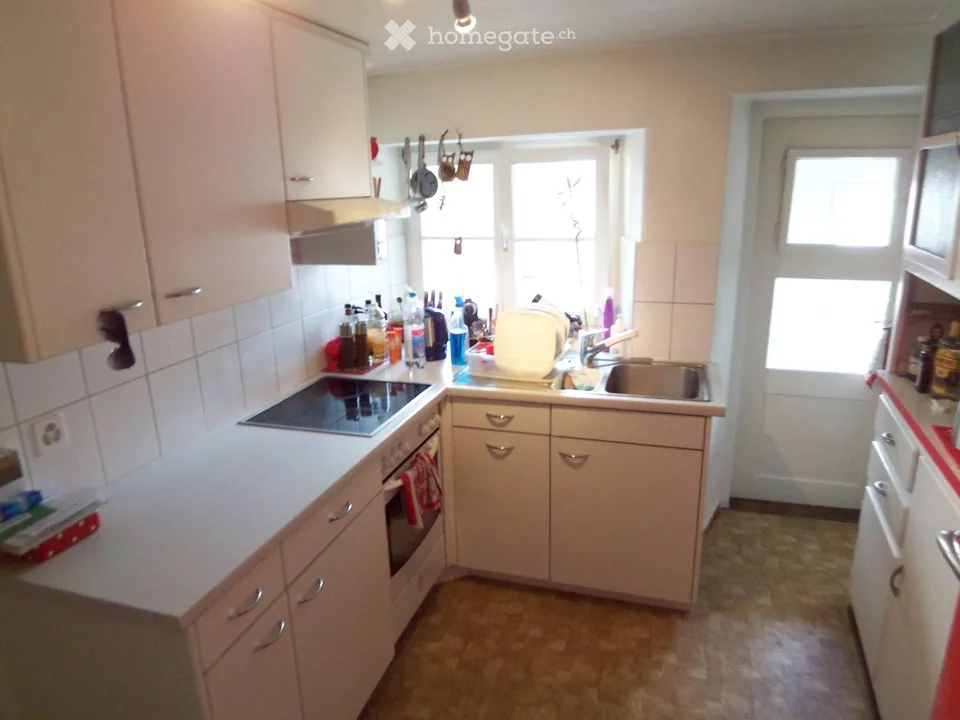 Heimelige 3.5 Zimmerwohnung im steuergünstigen Pfeffingen – Foto 3 von 5