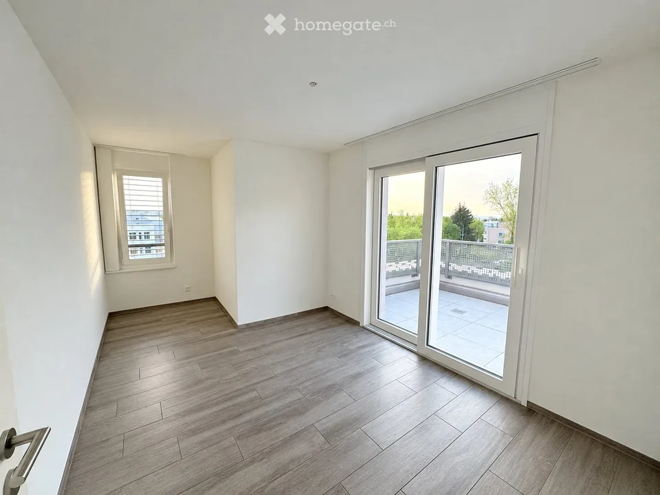 Attika 4.5 Z. Whg, Wallisellerstr. 115 in Opfikon inkl. PP – Foto 4 von 13