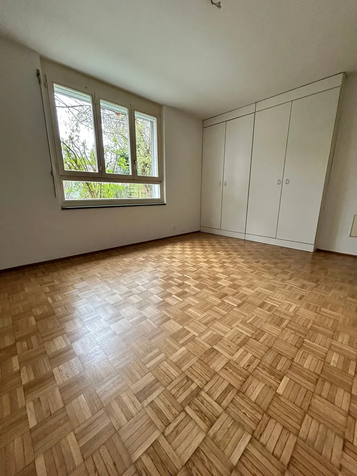 Charmante 2.5-Zimmer-Gartenwohnung in Riehen – Foto 9 von 15