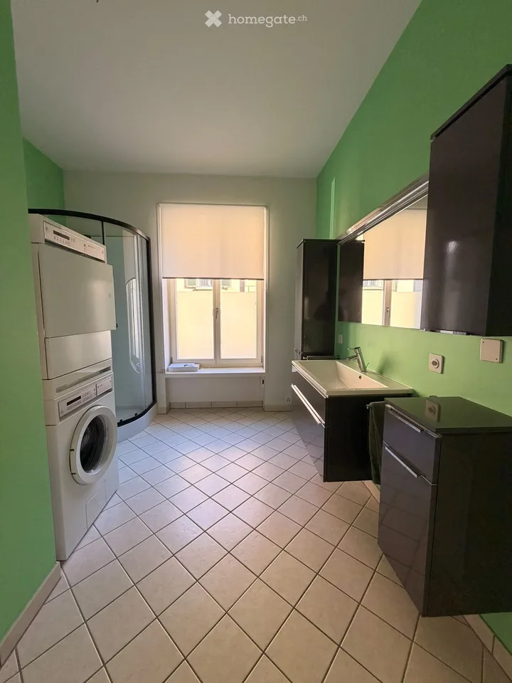 3.5-Zimmer Wohnung in historischem Reihenhaus Nähe Bahnhof – Foto 2 von 5