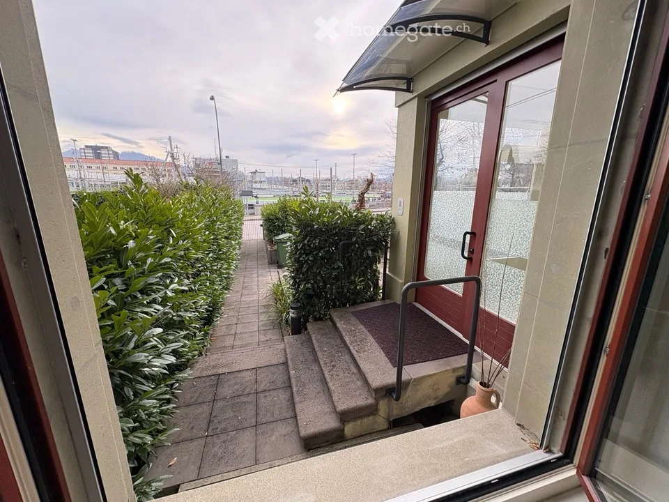 3.5-Zimmer Wohnung in historischem Reihenhaus Nähe Bahnhof – Foto 5 von 5