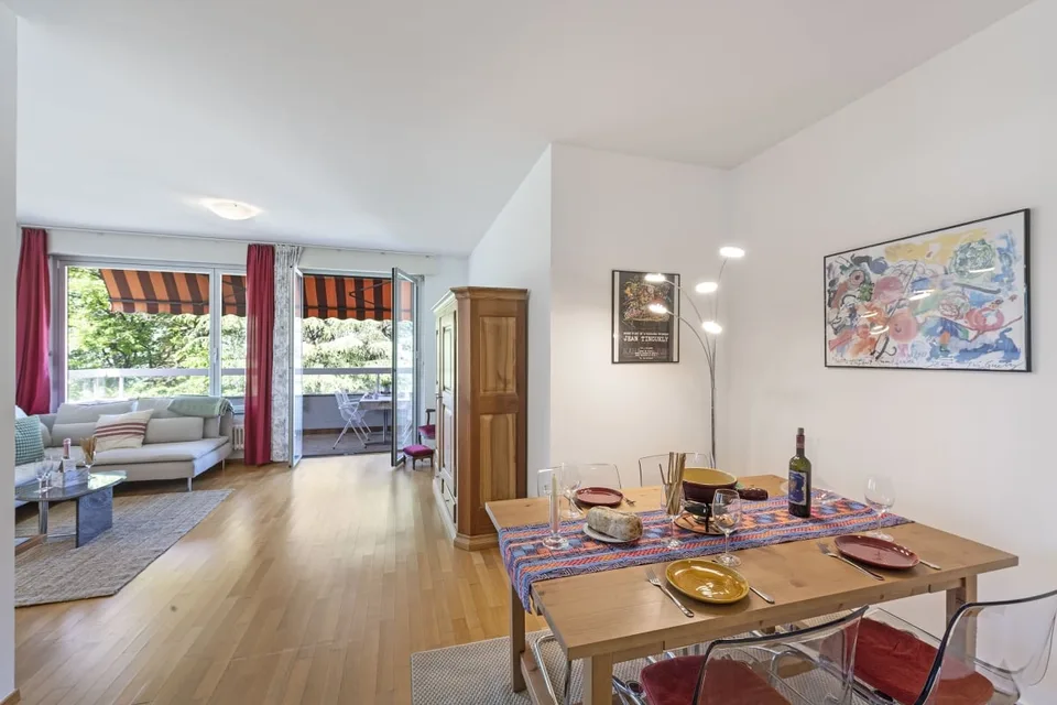 Modernes 3.5-Zimmer-Apartment mit Seeproximität in Bissone (4 Monate Mindestaufenthalt) – Foto 10 von 15