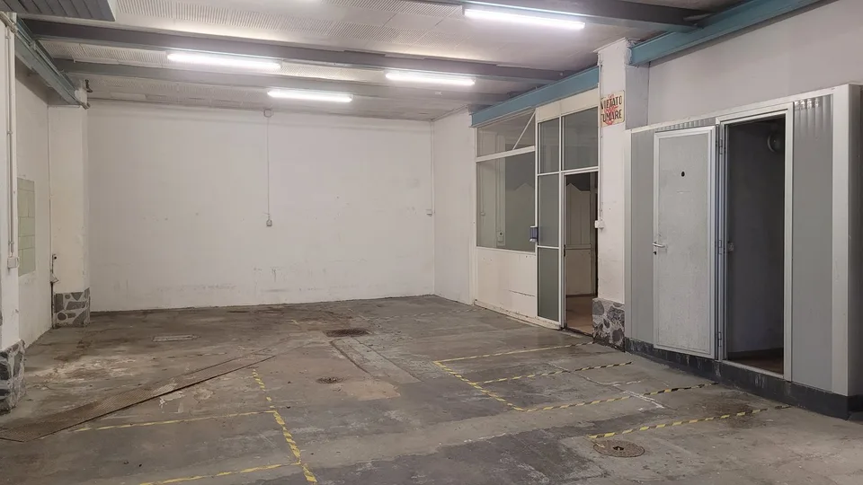 Lokal und Lager zu vermieten in Lugano – Via Vignola 3 – Foto 2 von 3