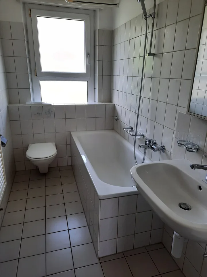 3-Zimmerwohnung an der Schwalbenstrasse 9 in Biel/Bienne – Foto 3 von 6
