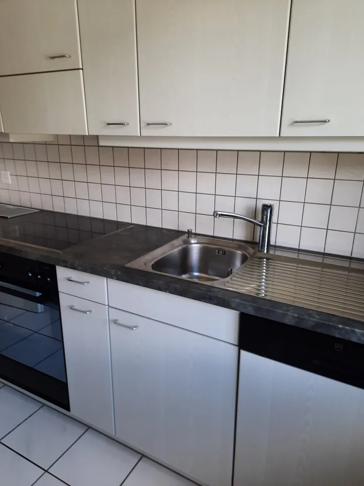 3-Zimmerwohnung an der Schwalbenstrasse 9 in Biel/Bienne – Foto 2 von 6