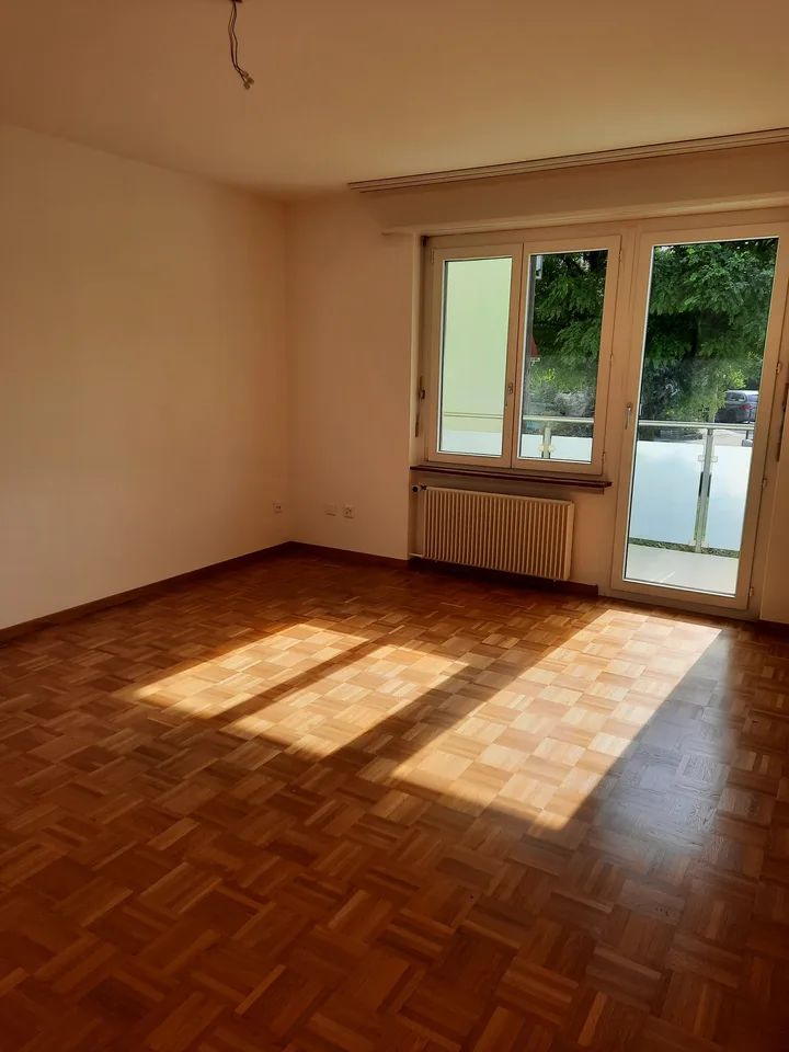 Lengnau - Wohnen im Grünen an ruhiger Lage – Foto 3 von 8