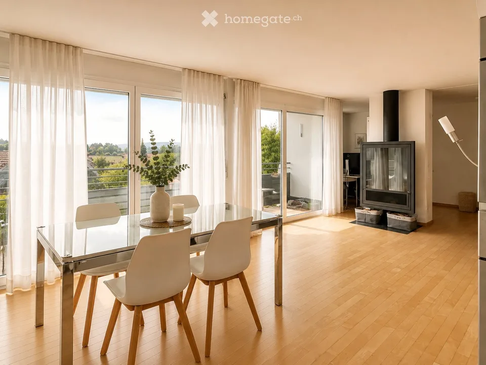 Befristet, möbliert: 4.5 Zimmer mit Cheminée in Forch – Foto 3 von 10