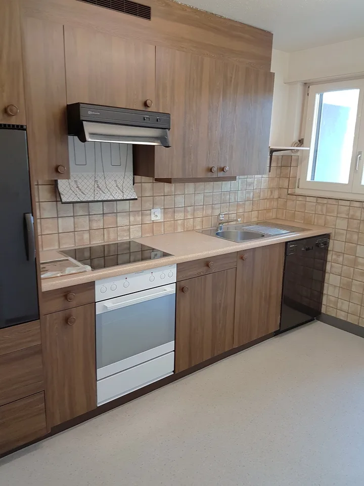 Charming 3-room apartment with 2 balconies in Worb – photo 2 of 6