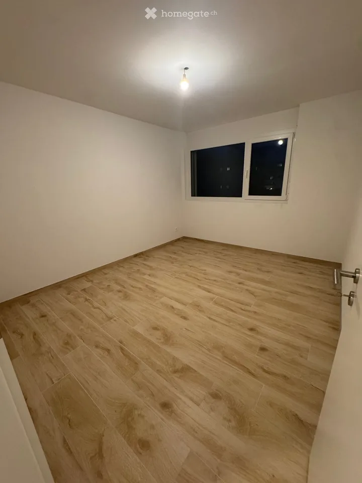 Zu vermieten: Schöne 2,5-Zimmer-Wohnung in Yverdon – Foto 4 von 9