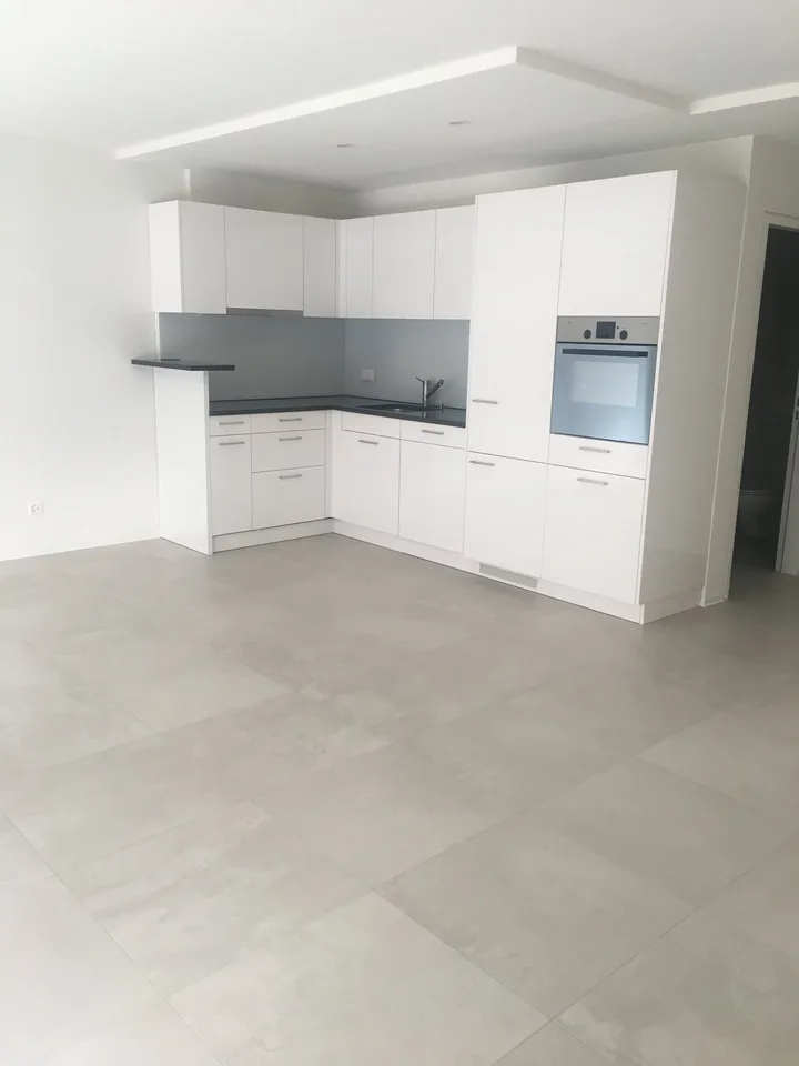 Bright 2.5-room apartment with balcony in Biel – available from 01.12.2026! – photo 3 of 6