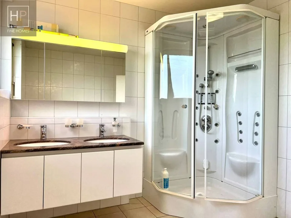 4.5 Zimmer Attika-Eigentumswohnung mit ausgebauten Raum und 2 AEHP – Foto 10 von 13