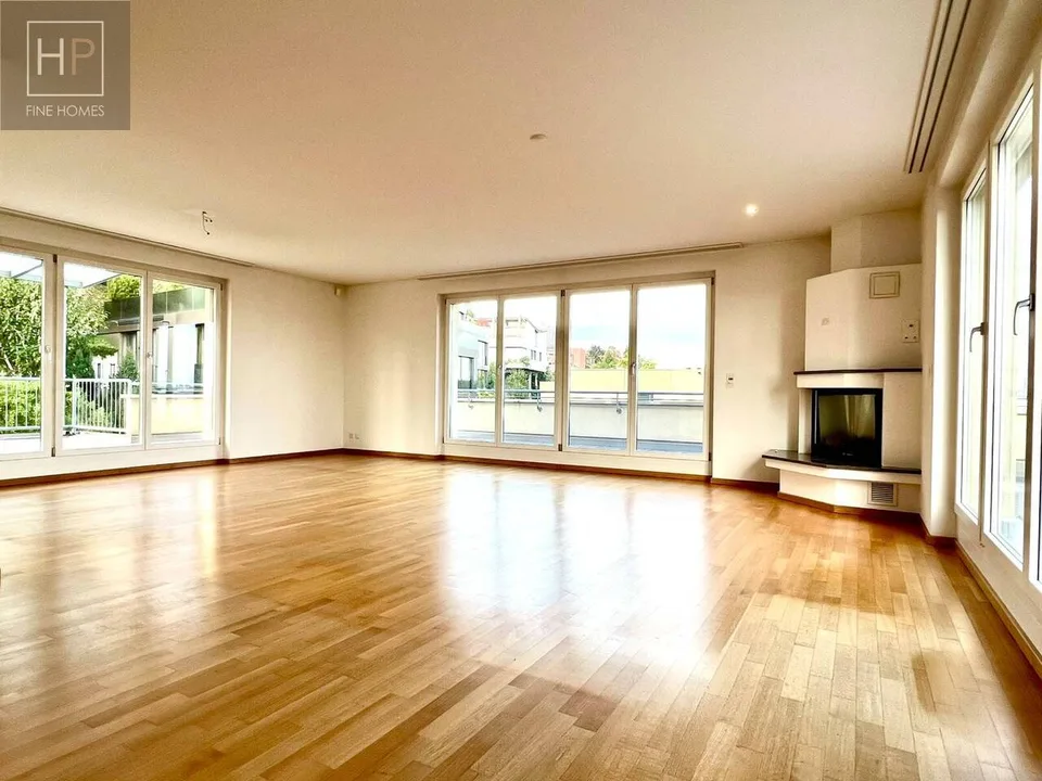 4.5 Zimmer Attika-Eigentumswohnung mit ausgebauten Raum und 2 AEHP – Foto 2 von 13