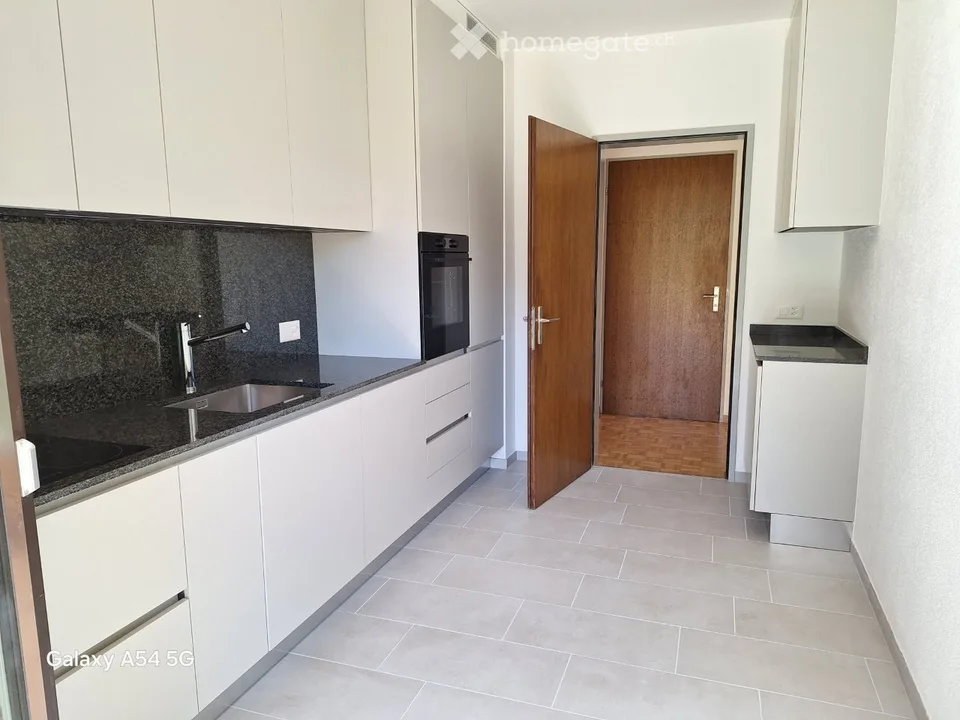 Großes und helles 4.5-Zimmer-Wohnung in Cevio – Foto 2 von 5