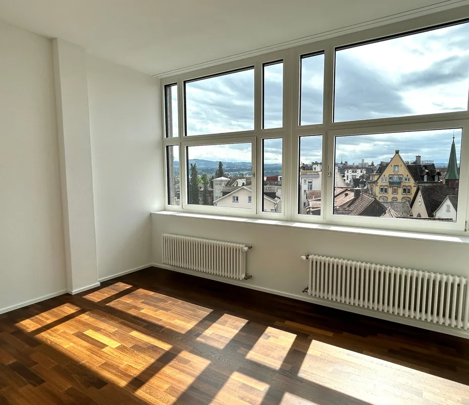 Living above the roofs of the old town – photo 8 of 10