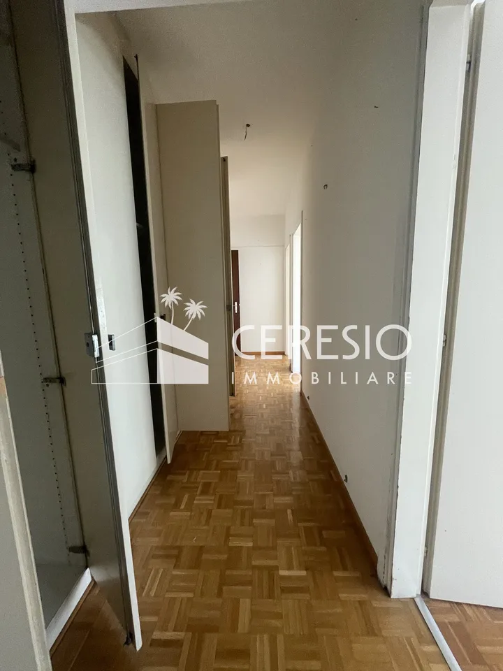 Wohnung mit 4.5 Zimmern zur Renovierung in optimaler Lage – Foto 9 von 11