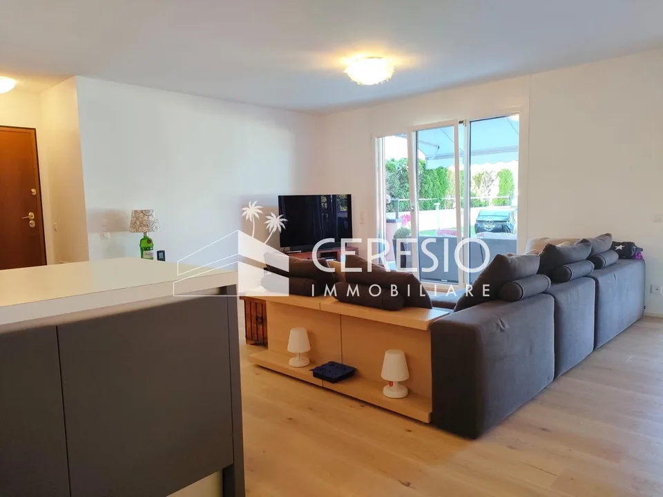 Wohnung mit 3.5 Zimmern, Garten und Seeblick – Foto 7 von 12