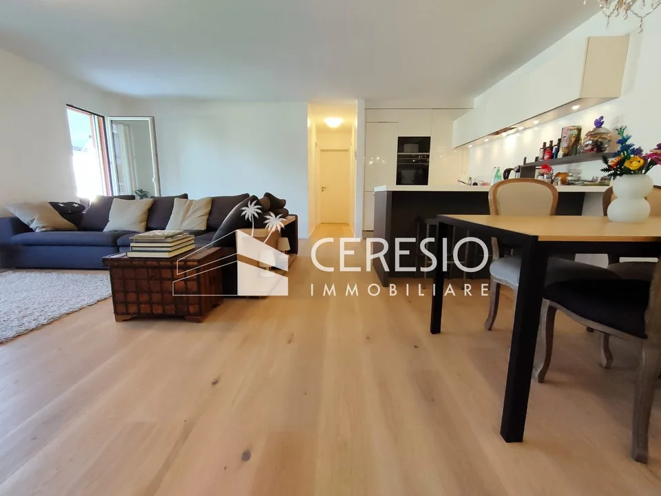 Wohnung mit 3.5 Zimmern, Garten und Seeblick – Foto 4 von 12