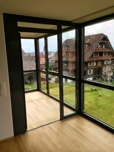 Modern 4-room apartment with panoramic views in Auw – photo 4 of 7