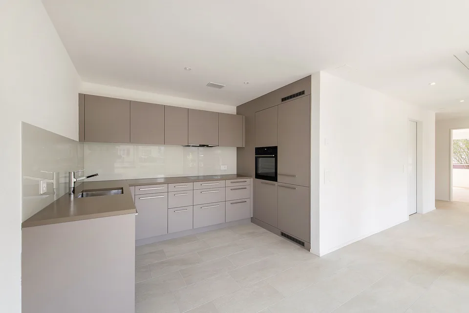 moderne 3.5 ZWG in der Wohnüberbauung zum Park – Foto 7 von 8