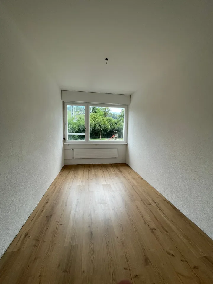 4-bedroom apartment in a family-friendly location – photo 9 of 12