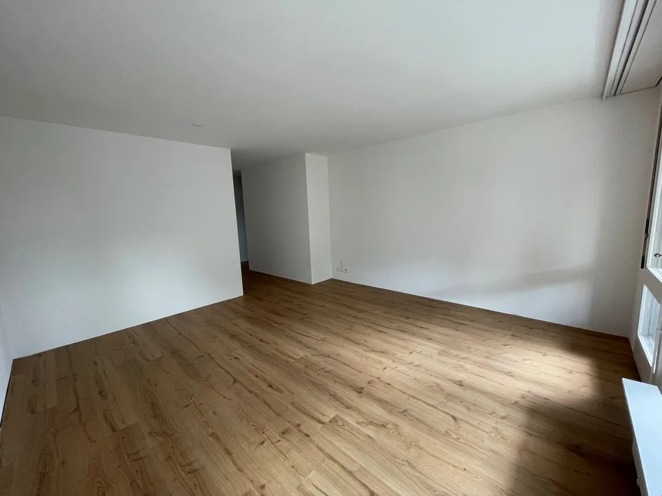 4-bedroom apartment in a family-friendly location – photo 2 of 12