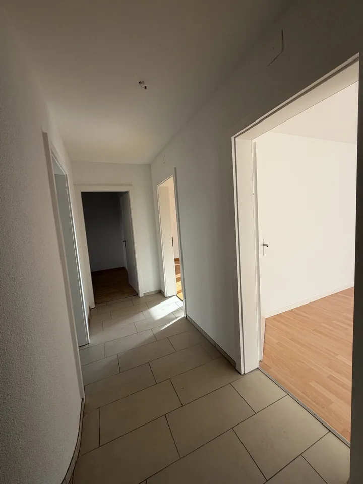 Helle 3.5-Zimmerwohnung mit zwei Balkon in Zuchwil – sofort verfügbar! – Foto 6 von 9