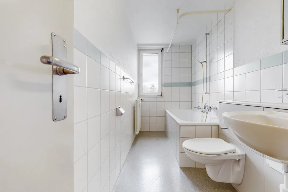 Large 3-room apartment with a wonderful view – photo 8 of 8