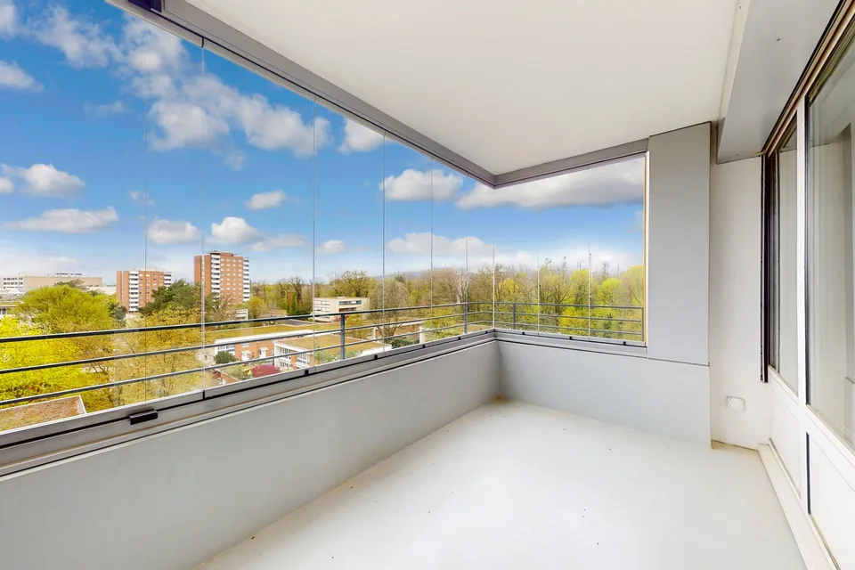 Large 3-room apartment with a wonderful view – photo 6 of 8