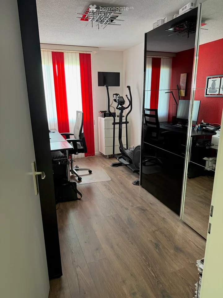 Attraktive Wohnung an ruhiger Lage in Wollerau – Foto 4 von 7
