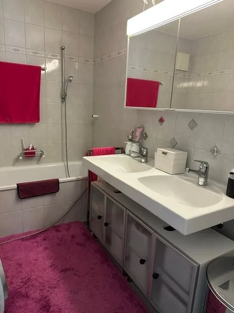 Attraktive Wohnung an ruhiger Lage in Wollerau – Foto 6 von 7