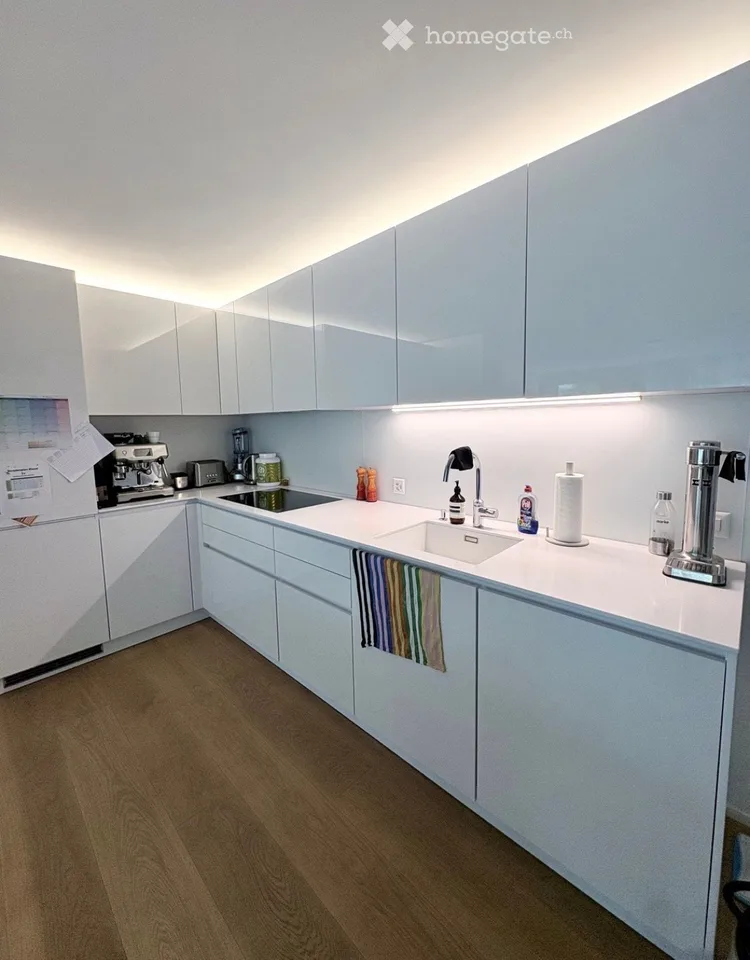 Helle und Moderne Wohnung mit Terrasse und Garten – Foto 3 von 5