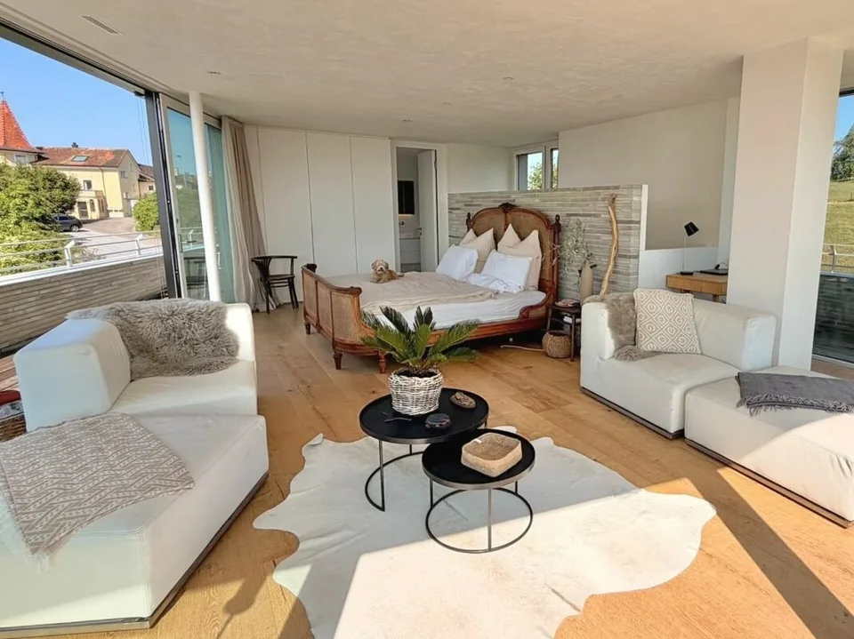 Befristete Vermietung: Exklusives 7.5-Zimmer-Architektenhaus mit Seesicht, Pool und Dachterrasse – Foto 15 von 21