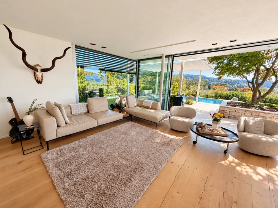 Befristete Vermietung: Exklusives 7.5-Zimmer-Architektenhaus mit Seesicht, Pool und Dachterrasse – Foto 7 von 21