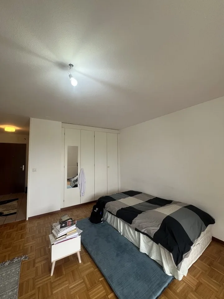 Zu ergattern! Schönes Studio in der Nähe aller Annehmlichkeiten! – Foto 2 von 4