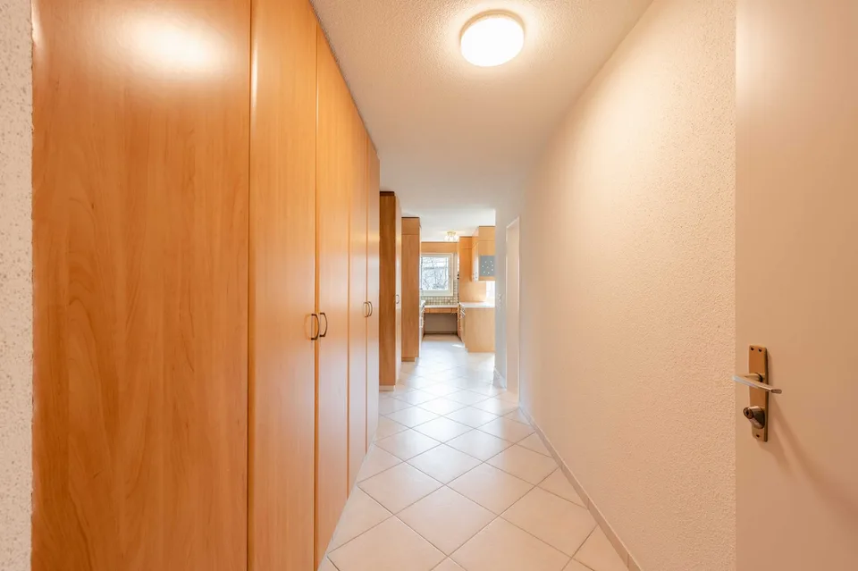 Appartamento luminoso 4,5 locali con molti extra – foto 4 di 12