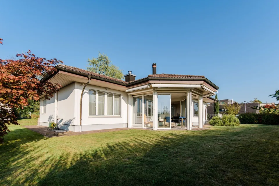 Wohlfühloase an ruhiger und privilegierter Lage in Seuzach – Foto 2 von 13
