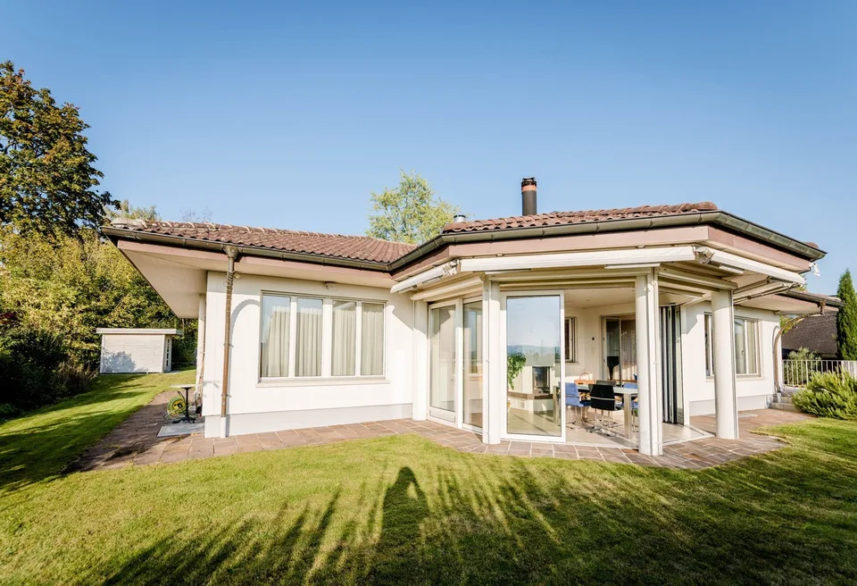 Wohlfühloase an ruhiger und privilegierter Lage in Seuzach – Foto 3 von 13