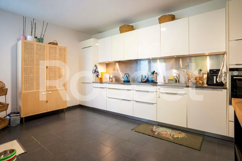 Wohnung mit 7 Zimmern im Erdgeschoss – Foto 3 von 10