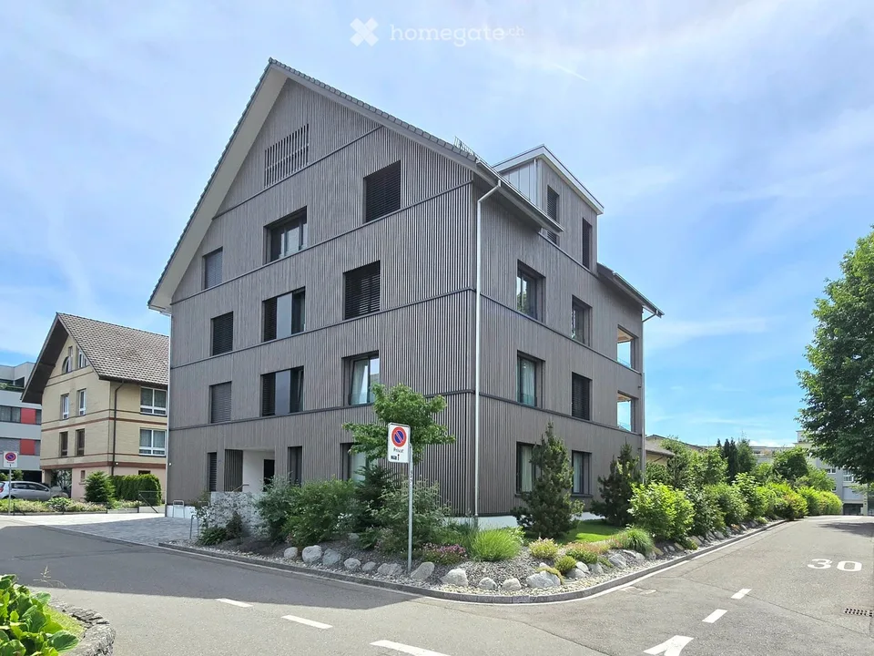 Moderne 3.5-Zimmer-Wohnung mit grosszügiger Loggia im 2. OG – Foto 2 von 5