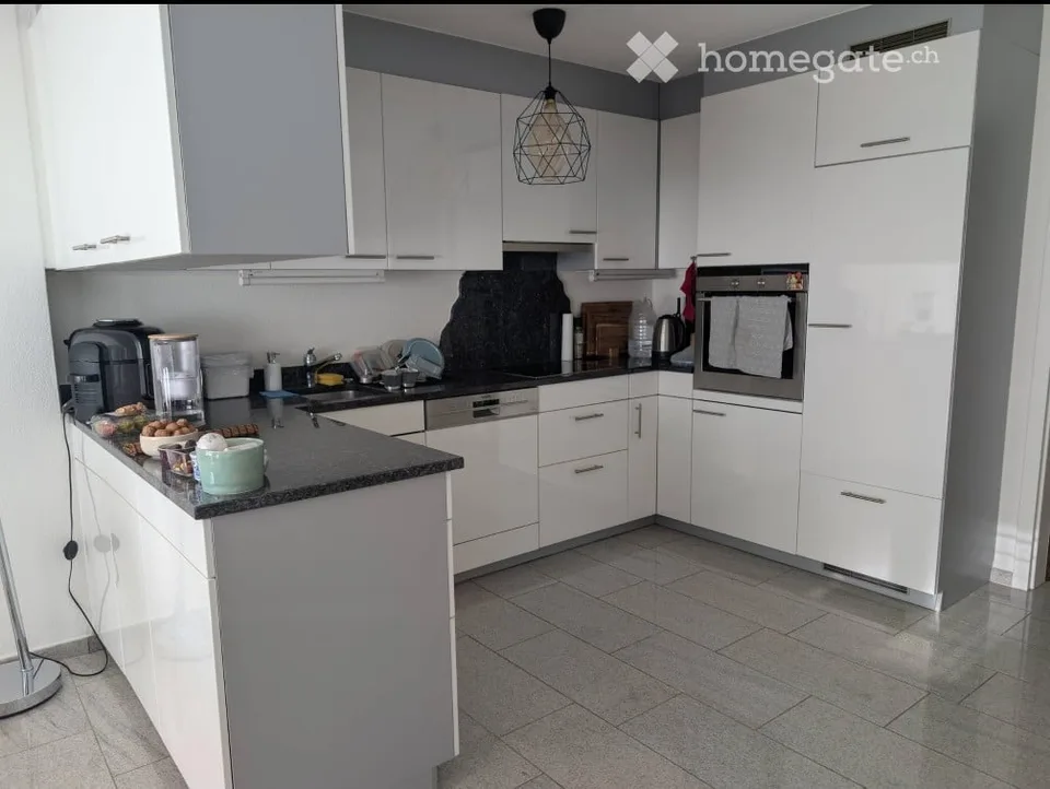 Room with private bathroom in Thalwil – foto 2 di 5
