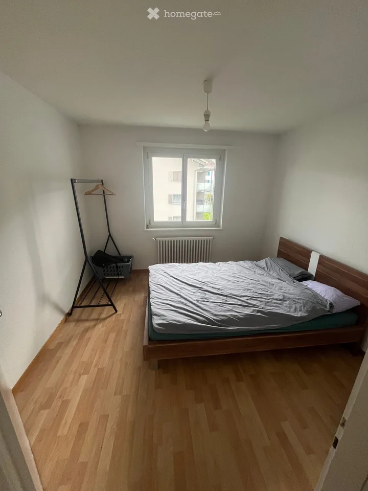 Helle 4-Zimmer-Wohnung mit 2 Balkonen und traumhafter Aussicht – Foto 3 von 5