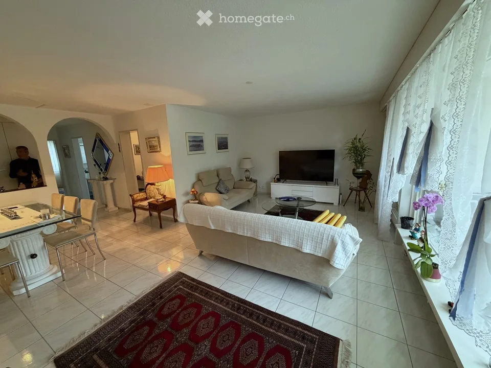 Charmante Garten-Wohnung an ruhiger Lage in Meggen – Foto 2 von 9