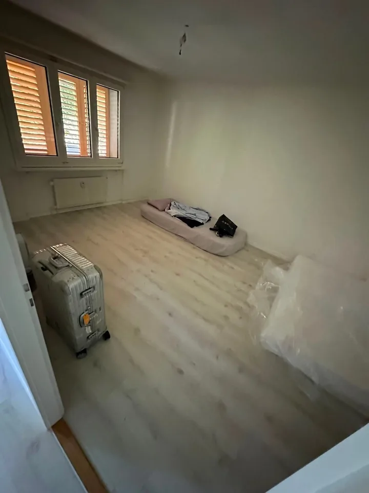 Ab 1.2./1.3. - Schöne 2.5 Zi Wohnung mit Balkon, grosse Einzelgarage – Foto 13 von 21