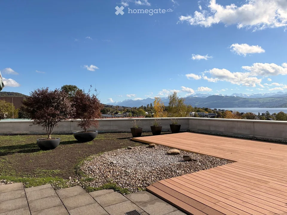 Wohnen über dem Zürichsee – 150 m² Wohnfläche und 250 m² Terrasse mit Weitsicht – Foto 2 von 14