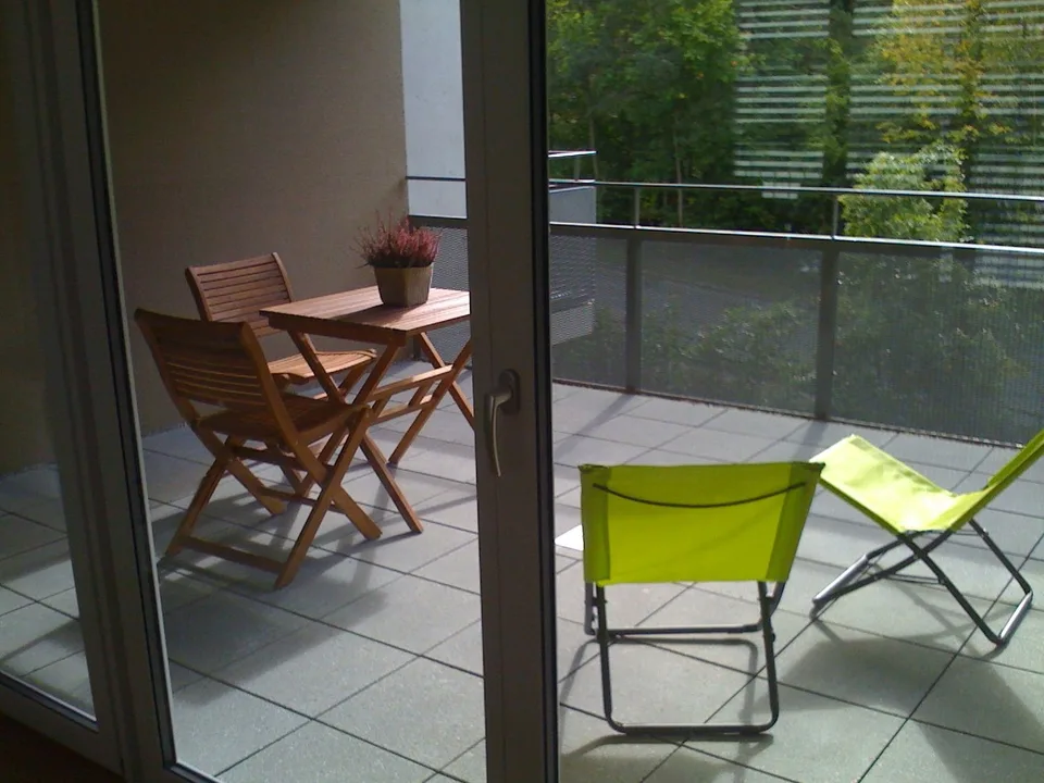 Möblierte 3,5 Zimmer/ 2 bedroom apartment in Adliswil (Zurich) – Foto 7 von 8
