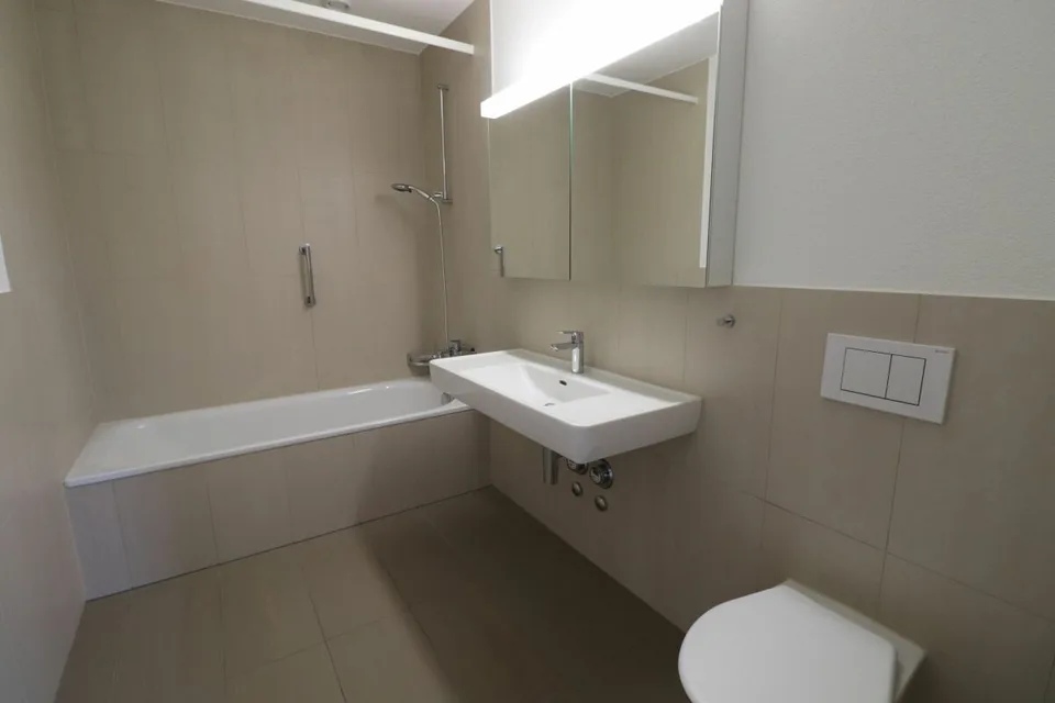 Nähe Gartenstadt, Münchenstein - moderne 3 1/2-Zimmerwohnung im 4.OG – Foto 9 von 12