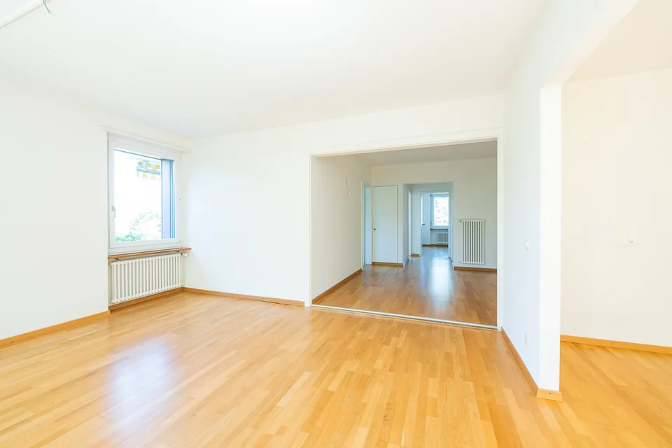 Schöne 2.5 ZimmerWohnung am Zollikerberg im EG – Foto 3 von 6