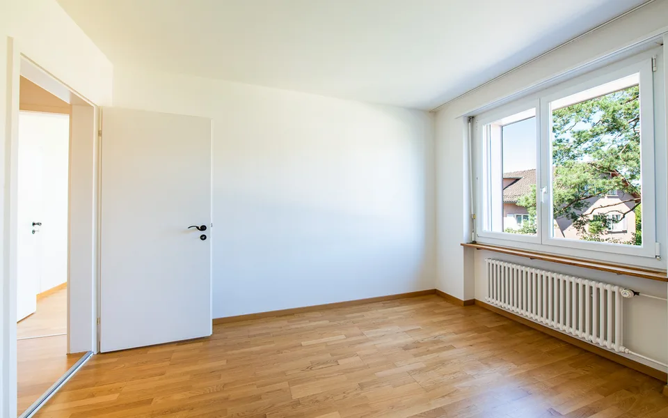 Schöne 2.5 ZimmerWohnung am Zollikerberg im EG – Foto 4 von 6
