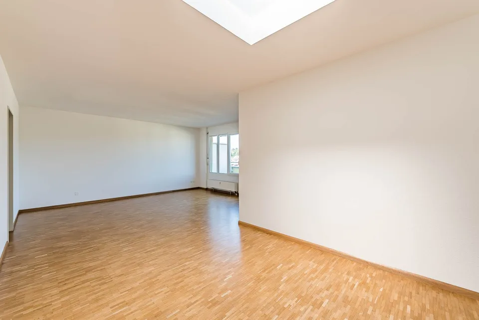 Wunderschöne und grosszügige Wohnung an bester Lage – Foto 3 von 8
