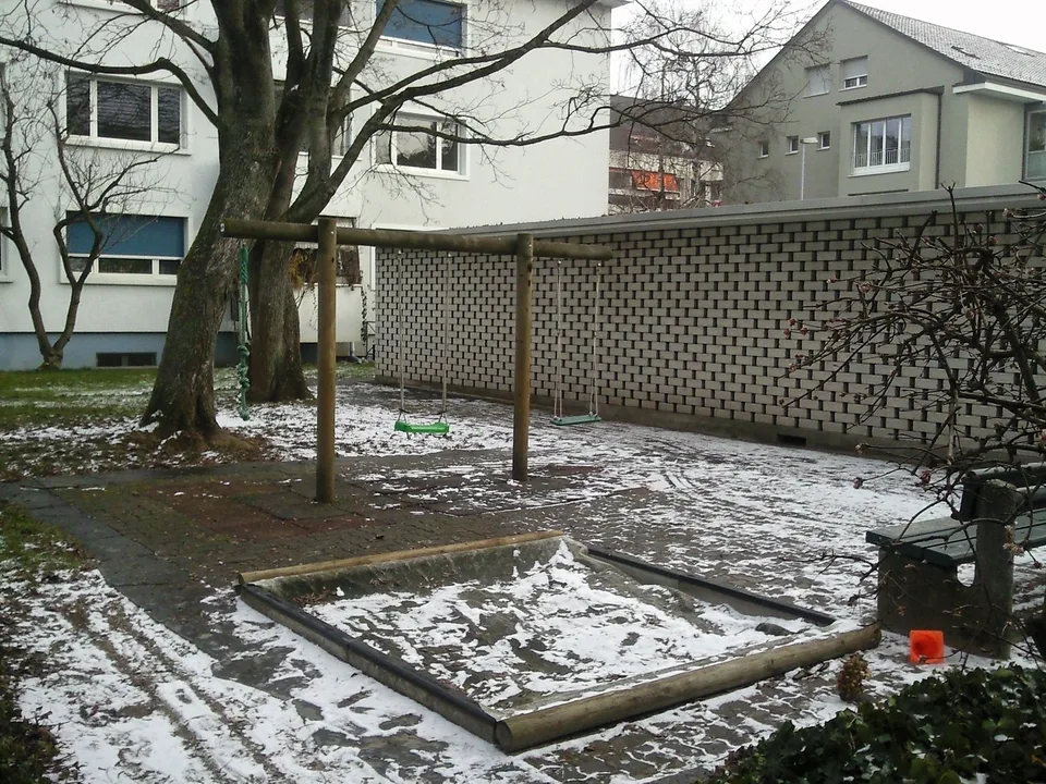 Attraktive 2-Zimmerwohnung im Grünen in Riehen – Foto 3 von 5